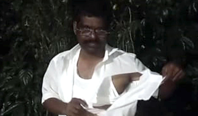 ಇದುವರೆಗೂ ಒಂದು ಪೋನ್ ಮಾಡಿ ಏನಾಯ್ತು ಅಂತ ಕೇಳಿಲ್ಲ: ಗೃಹ ಸಚಿವರ ವಿರುದ್ಧ BJP ಶಾಸಕ ಎಂ.ಪಿ.ಕುಮಾರಸ್ವಾಮಿ ಅಸಮಾಧಾನ ಇದುವರೆಗೂ ಒಂದು ಪೋನ್ ಮಾಡಿ ಏನಾಯ್ತು ಅಂತ ಕೇಳಿಲ್ಲ: ಗೃಹ ಸಚಿವರ ವಿರುದ್ಧ BJP ಶಾಸಕ ಎಂ.ಪಿ.ಕುಮಾರಸ್ವಾಮಿ ಅಸಮಾಧಾನ