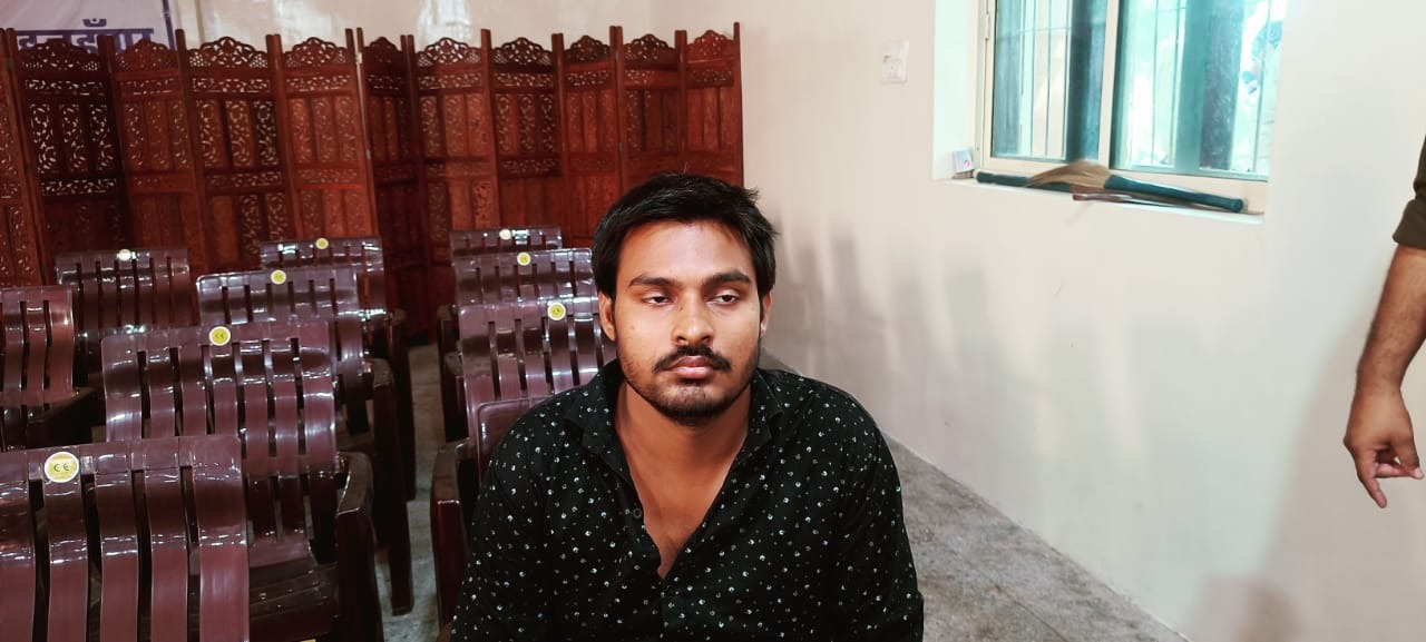 ಉತ್ತರ ಪ್ರದೇಶ: ಕುರ್ಆನ್ ದಹನವನ್ನು ವಿರೋಧಿಸಿ ಪ್ರತಿಭಟನೆ ಉತ್ತರ ಪ್ರದೇಶ: ಕುರ್ಆನ್ ದಹನವನ್ನು ವಿರೋಧಿಸಿ ಪ್ರತಿಭಟನೆ