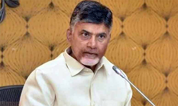 ಆಂಧ್ರಪ್ರದೇಶದ ಮಾಜಿ ಸಿಎಂ ಚಂದ್ರಬಾಬು ನಾಯ್ಡು ಬೆಂಗಾವಲು ವಾಹನಕ್ಕೆ ಕಲ್ಲು ತೂರಾಟ