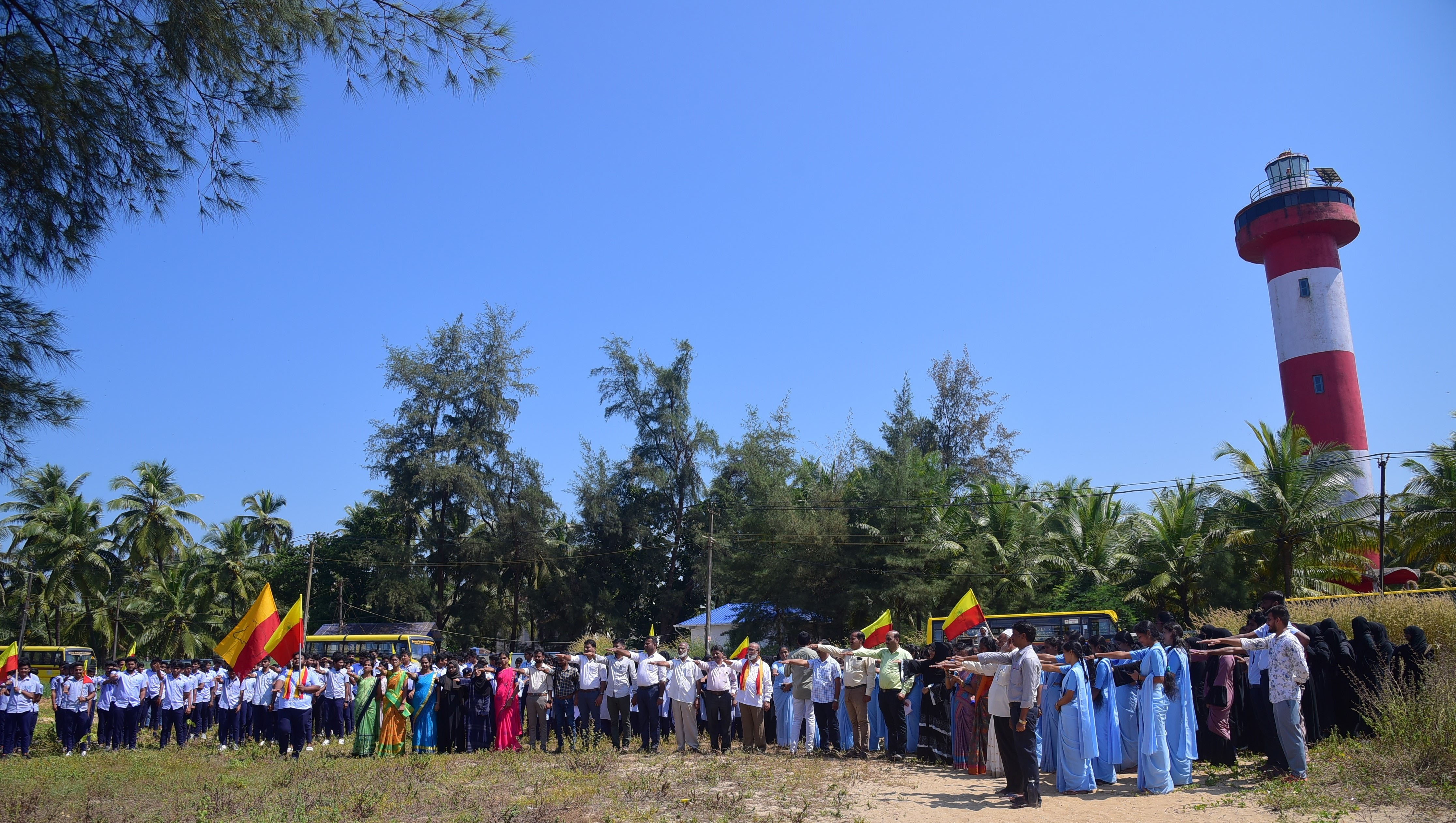 ಕೋಡಿಯಲ್ಲಿ ಬ್ಯಾರೀಸ್ ವಿದ್ಯಾರ್ಥಿಗಳಿಂದ ಕೋಟಿಕಂಠ ಗಾಯನ