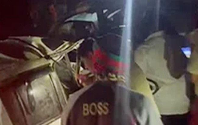 ಮಂಡ್ಯ: ಭೀಕರ ಅಪಘಾತದಲ್ಲಿ ಐವರು ಮೃತ್ಯು, ಮೂವರು ಗಂಭೀರ