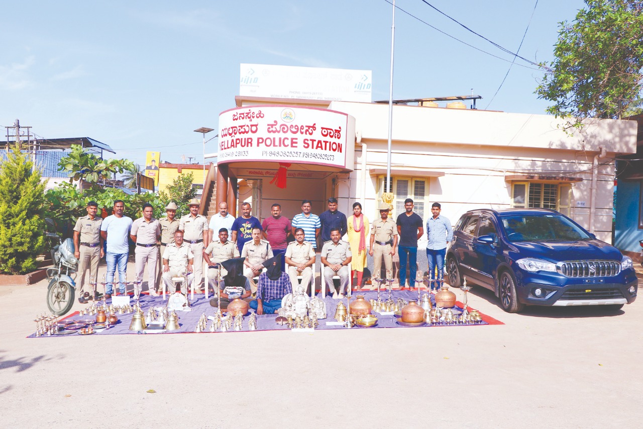 ದೇವಸ್ಥಾನಗಳಲ್ಲಿ ಕಳ್ಳತನ ಮಾಡಿ ತಲೆಮರೆಸಿಕೊಂಡಿದ್ದ ಆರೋಪ: ಪ್ರಾಥಮಿಕ ಶಾಲಾ ಶಿಕ್ಷಕ ವಸಂತ ಶಿವಪ್ಪ ಸೇರಿ ಇಬ್ಬರ ಬಂಧನ