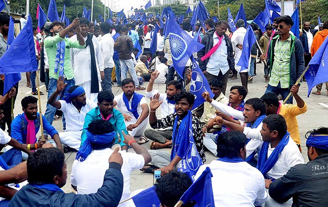 ‘ಉಪ ಸಮಿತಿ ನೆಪ ಮಾತ್ರ; 5ನೇ ದಿನಕ್ಕೆ ಕಾಲಿಟ್ಟ ಒಳಮೀಸಲಾತಿ ಹೋರಾಟ