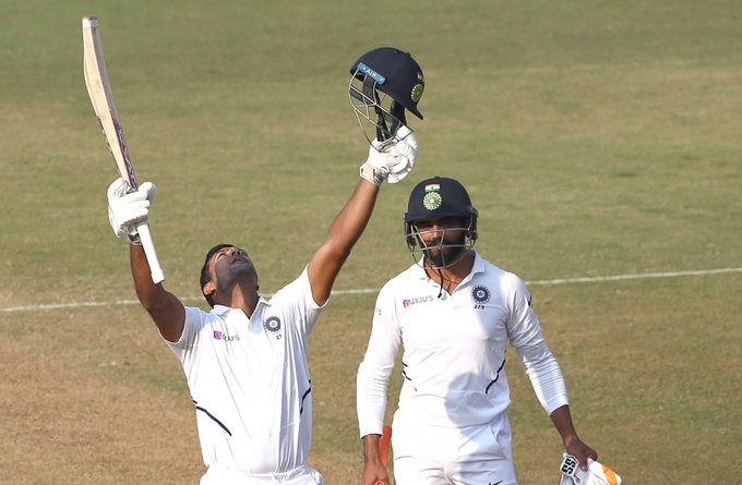 ಬಾಂಗ್ಲಾದೇಶದ ವಿರುದ್ದ ಮೊದಲ ಟೆಸ್ಟ್;  ಭಾರತ 404 ರನ್ ಗೆ ಆಲೌಟ್