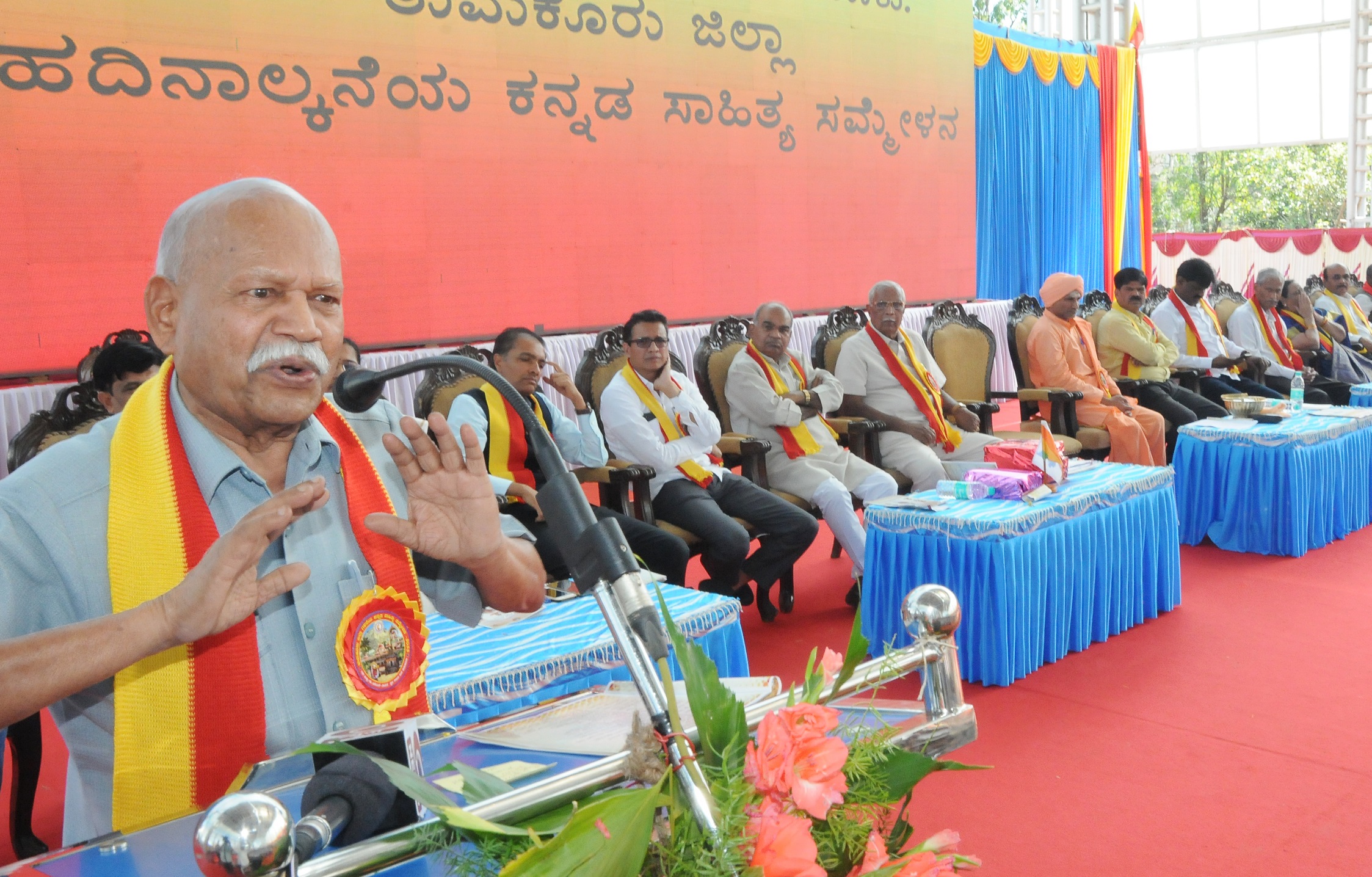 ಸಾಹಿತ್ಯವೆಂಬುದು ಜನರ ಬದುಕಿನ ಪ್ರತಿಬಿಂಬ: ಡಾ.ಹಂಪಾ ನಾಗರಾಜಯ್ಯ