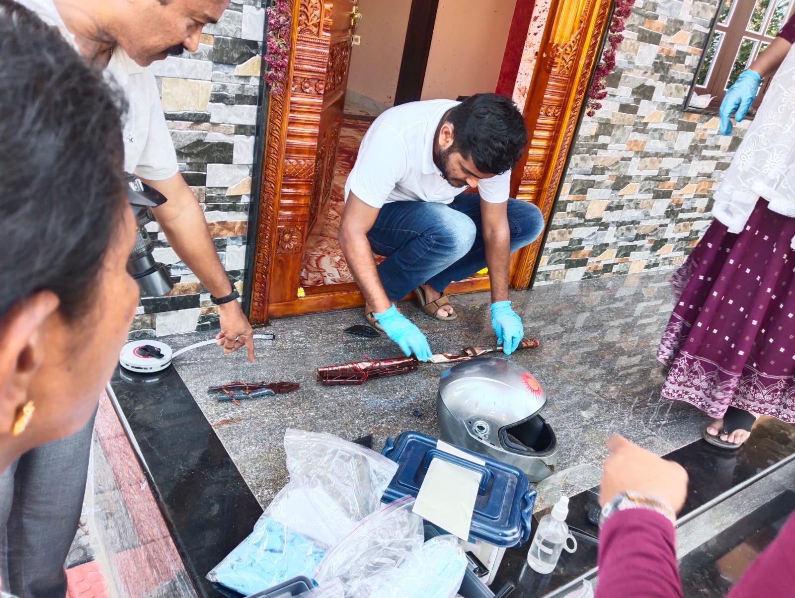 ಉಡುಪಿ ನಗರಸಭೆ ಮಾಜಿ ಅಧ್ಯಕ್ಷೆಯ ಪತಿಗೆ ಹಲ್ಲೆ : ಆರೋಪಿ ಪೊಲೀಸ್ ವಶಕ್ಕೆ