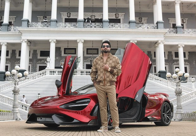 ಭಾರತದ ಅತ್ಯಂತ ದುಬಾರಿ ಕಾರು ಖರೀದಿಸಿದ ಹೈದರಾಬಾದ್ ಮೂಲದ ವ್ಯಕ್ತಿ: ಸೂಪರ್‌ ಕಾರ್‌ನ ಬೆಲೆ ಎಷ್ಟು ನೋಡಿ...