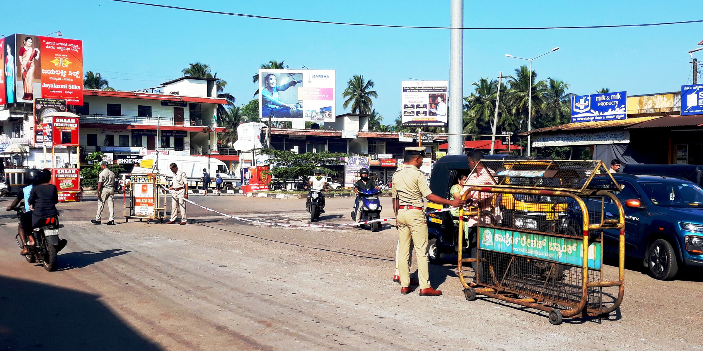 ಕಟಪಾಡಿ ಜಂಕ್ಷನ್‌ನಲ್ಲಿ ಸಂಚಾರ ಸಮಸ್ಯೆ ಪರಿಹಾರಕ್ಕೆ ಪೊಲೀಸರಿಂದ ಕ್ರಮ