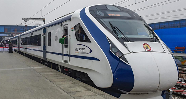 ಜಾನುವಾರುಗಳಿಗೆ ವಂದೇ ಭಾರತ್ ರೈಲು ಢಿಕ್ಕಿ; ಎರಡು ತಿಂಗಳುಗಳಲ್ಲಿ ಅವಘಡದ ನಾಲ್ಕನೇ ಘಟನೆ