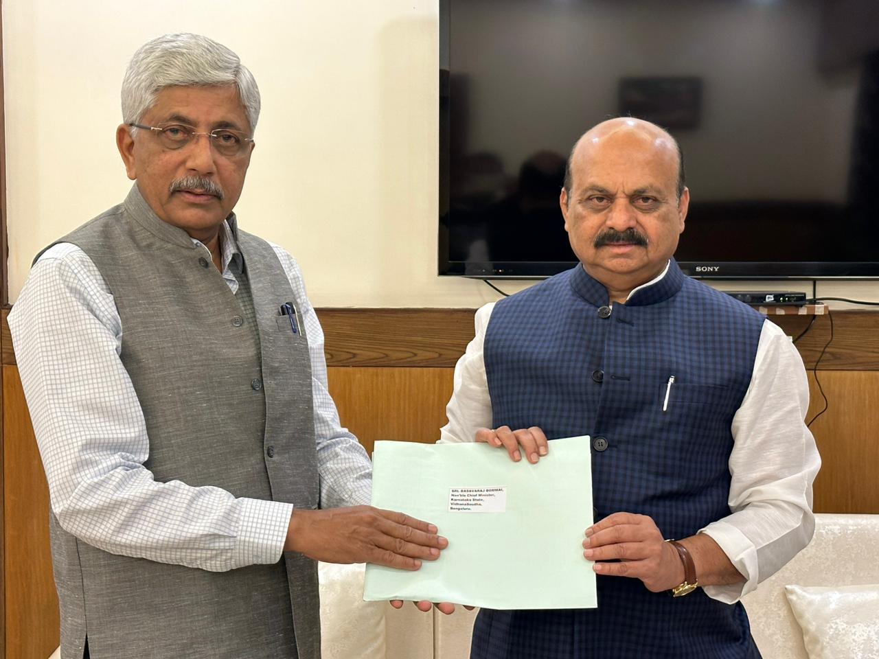 ಹಿಂದುಳಿದ ವರ್ಗದ ಆಯೋಗದಿಂದ ರಾಜ್ಯ ಸರ್ಕಾರಕ್ಕೆ ಮಧ್ಯಂತರ ವರದಿ ಸಲ್ಲಿಕೆ