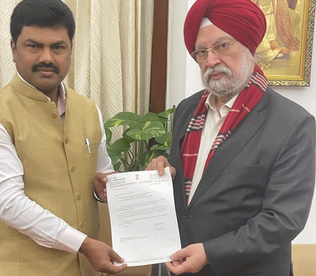 ಕೇಂದ್ರ ಸಚಿವ ಹರ್ದೀಪ್ ಸಿಂಗ್ ಭೇಟಿಯಾದ ಸಂಸದ ರಾಘವೇಂದ್ರ: ರಾಜ್ಯಕ್ಕೆ ಬಾಕಿ ಇರುವ ಸೀಮೆಎಣ್ಣೆ ಬಿಡುಗಡೆಗೆ ಮನವಿ