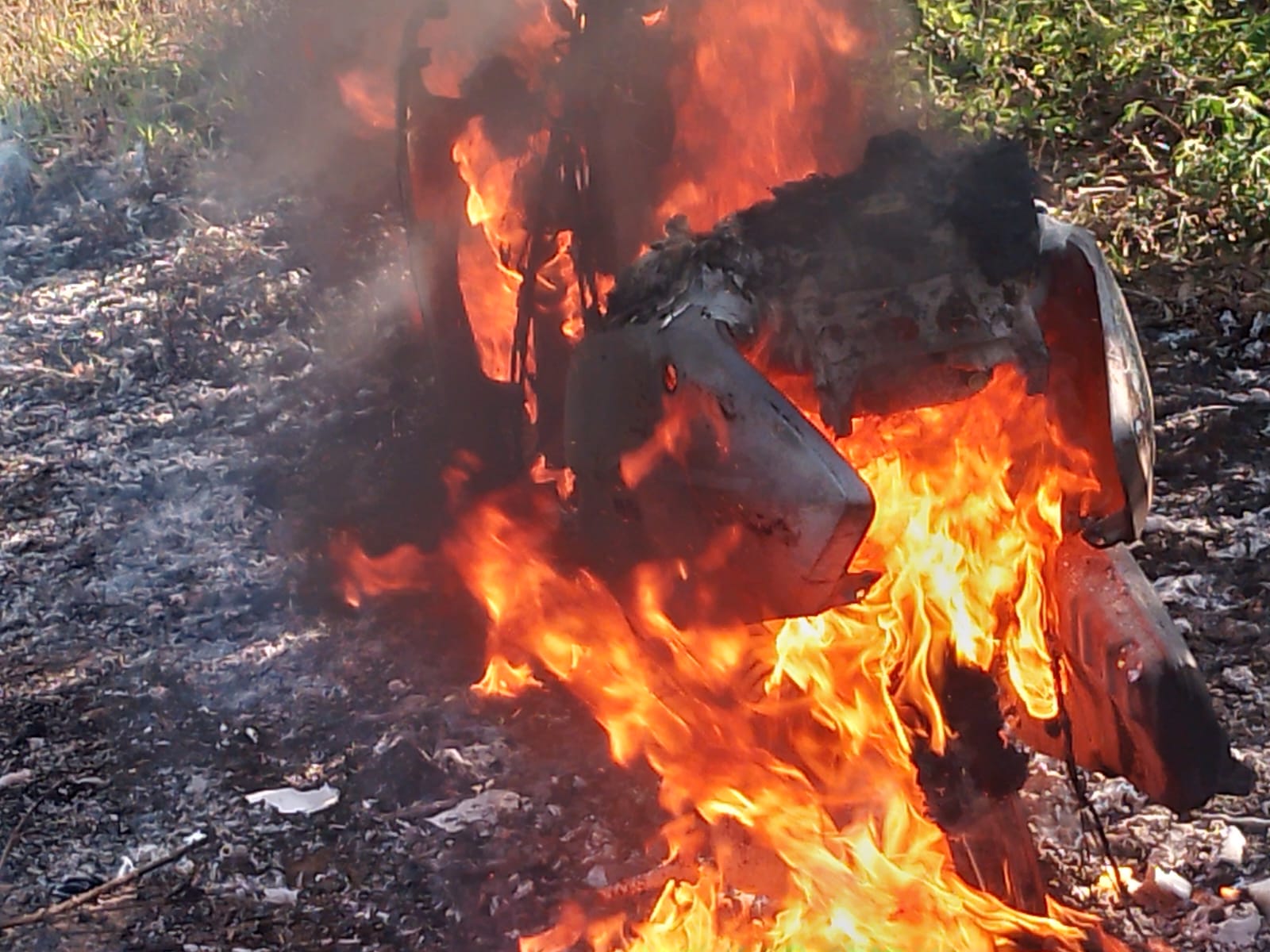 ಕಾರ್ಕಳ: ಏಕಾಏಕಿ ಬೆಂಕಿಗಾಹುತಿಯಾದ ಸ್ಕೂಟರ್
