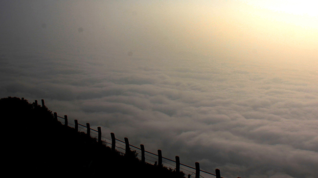 ಹೊಸ ವರ್ಷಾಚರಣೆ: ನಂದಿ ಬೆಟ್ಟಕ್ಕೆ ಪ್ರವಾಸಿಗರಿಗೆ ಪ್ರವೇಶ ನಿರ್ಬಂಧ ಹೊಸ ವರ್ಷಾಚರಣೆ: ನಂದಿ ಬೆಟ್ಟಕ್ಕೆ ಪ್ರವಾಸಿಗರಿಗೆ ಪ್ರವೇಶ ನಿರ್ಬಂಧ