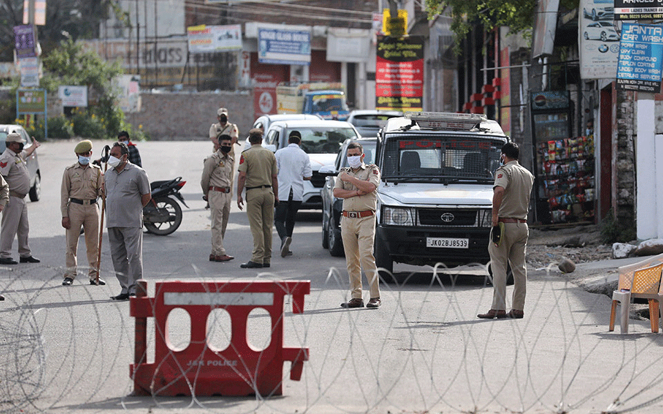 ಎಟಿಎಂ ನಗದು ವಾಹನದ ಭದ್ರತಾ ಸಿಬ್ಬಂದಿಗೆ ಗುಂಡಿಟ್ಟು ಹತ್ಯೆ: 8 ಲಕ್ಷ ರೂ. ಲೂಟಿ ಮಾಡಿ ಪರಾರಿಯಾದ ದುಷ್ಕರ್ಮಿ