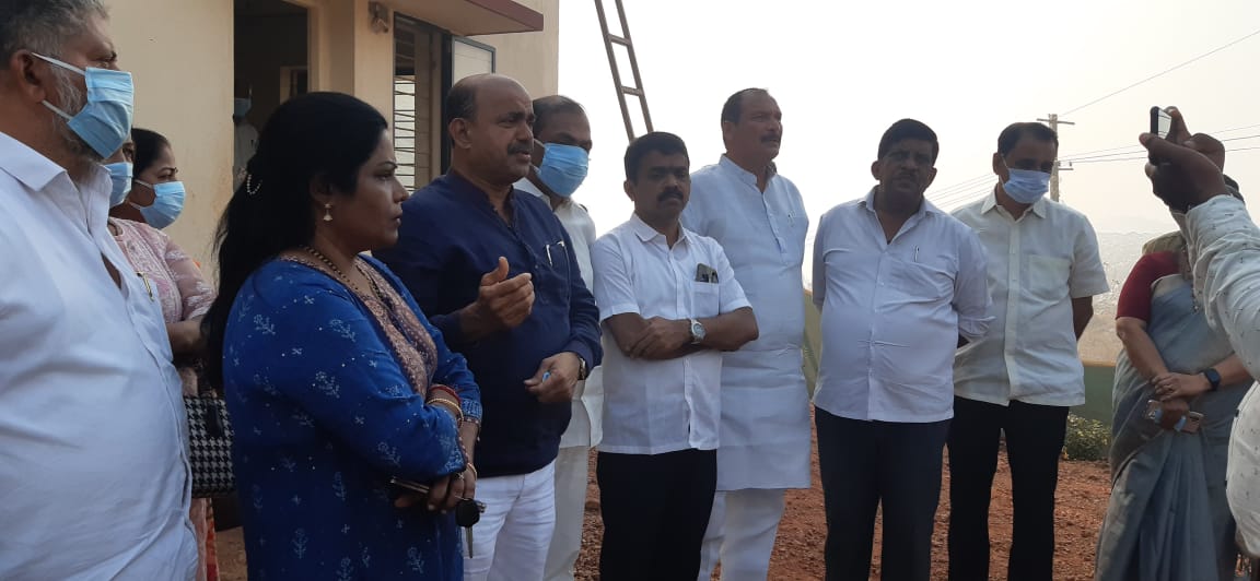 ಪಚ್ಚನಾಡಿ ತ್ಯಾಜ್ಯ ರಾಶಿಗೆ ಬೆಂಕಿ: ಬಿಜೆಪಿಯ ವೈಫಲ್ಯಕ್ಕೆ ಸಾಕ್ಷಿ; ಕಾಂಗ್ರೆಸ್ ಆರೋಪ