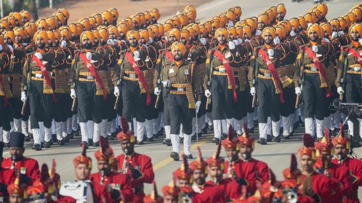 ಸಿಖ್‌ ಸೈನಿಕರಿಗೆ ಹೆಲ್ಮೆಟ್‌ಗೆ ಟೆಂಡರ್‌: ಸೇನಾ ನಿರ್ಣಯಕ್ಕೆ ಧಾರ್ಮಿಕ ಗುಂಪುಗಳಿಂದ ಆಕ್ಷೇಪ