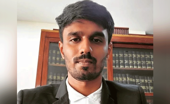 ಸಿವಿಲ್ ನ್ಯಾಯಾಧೀಶರ ಪರೀಕ್ಷೆಯಲ್ಲಿ ಉಡುಪಿಯ ರಾಹುಲ್ ಶೆಟ್ಟಿಗಾರ್ ಪ್ರಥಮ ರ್ಯಾಂಕ್ ಸಿವಿಲ್ ನ್ಯಾಯಾಧೀಶರ ಪರೀಕ್ಷೆಯಲ್ಲಿ ಉಡುಪಿಯ ರಾಹುಲ್ ಶೆಟ್ಟಿಗಾರ್ ಪ್ರಥಮ ರ್ಯಾಂಕ್