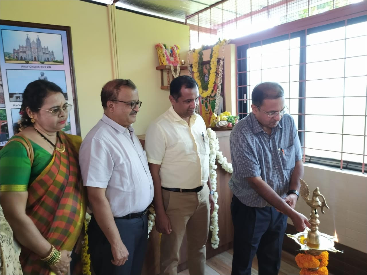 ಉಡುಪಿ: ರೈಲು ನಿಲ್ದಾಣದಲ್ಲಿ ಸಸ್ಯಾಹಾರಿ ರೈಲು ರೆಸ್ಟೋರೆಂಟ್ ಆರಂಭ ಉಡುಪಿ: ರೈಲು ನಿಲ್ದಾಣದಲ್ಲಿ ಸಸ್ಯಾಹಾರಿ ರೈಲು ರೆಸ್ಟೋರೆಂಟ್ ಆರಂಭ