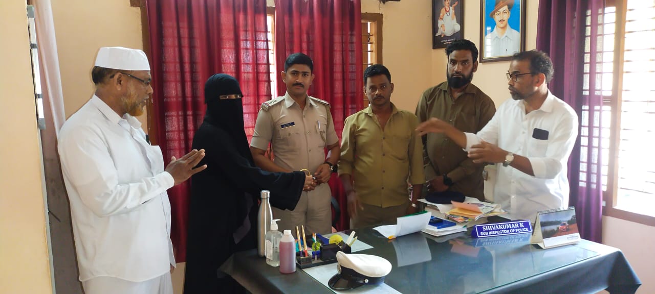 ಉಳ್ಳಾಲ: ಬಸ್ ನಲ್ಲಿ ಸಿಕ್ಕಿದ ಚಿನ್ನವನ್ನು ವಾರಸುದಾರರಿಗೆ ನೀಡಿ ಪ್ರಾಮಾಣಿಕತೆ ಮೆರೆದ ಚಾಲಕ, ನಿರ್ವಾಹಕ