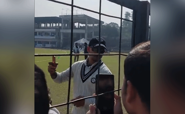 ರಿಷಭ್ ಪಂತ್ ಅಪಘಾತ ವಿಷಯವನ್ನು ತಡವಾಗಿ ತಿಳಿದು ಆಘಾತಗೊಂಡ ಇಶಾನ್ ಕಿಶನ್; ವಿಡಿಯೋ ವೈರಲ್