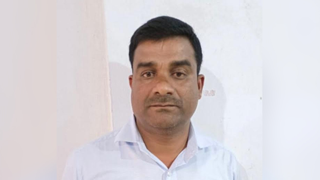 ಮಡಿಕೇರಿ: 2 ಸಾವಿರ ರೂ., ಮದ್ಯದ ಬಾಟಲಿ ಸ್ವೀಕರಿಸುತ್ತಿದ್ದ ವೇಳೆ ಸರ್ವೇಯರ್ ಲೋಕಾಯುಕ್ತ ಬಲೆಗೆ