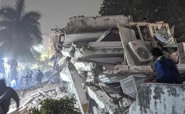 ಲಕ್ನೊದಲ್ಲಿ ಕಟ್ಟಡ ಕುಸಿತ: ಸಮಾಜವಾದಿ ಪಕ್ಷದ ಶಾಸಕನ ಪುತ್ರನ ಬಂಧನ