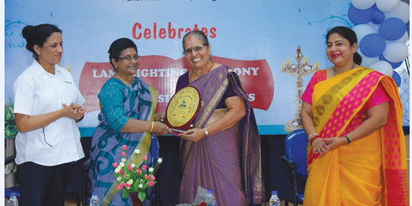 ಮಂಗಳೂರು | ಝುಲೇಖಾ ನರ್ಸಿಂಗ್ ಕಾಲೇಜಿನಲ್ಲಿ ದೀಪ ಬೆಳಗಿಸುವ ಕಾರ್ಯಕ್ರಮ ಮಂಗಳೂರು | ಝುಲೇಖಾ ನರ್ಸಿಂಗ್ ಕಾಲೇಜಿನಲ್ಲಿ ದೀಪ ಬೆಳಗಿಸುವ ಕಾರ್ಯಕ್ರಮ