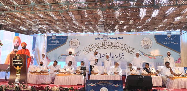 ಜಾತಿ, ಧರ್ಮಗಳ ಗಡಿ ಮೀರಿದರೆ ಮಾತ್ರ ಭಾರತ ವಿಶ್ವ ಗುರುವಾಗಲು ಸಾಧ್ಯ: ಬಸವಪ್ರಕಾಶ ಸ್ವಾಮೀಜಿ