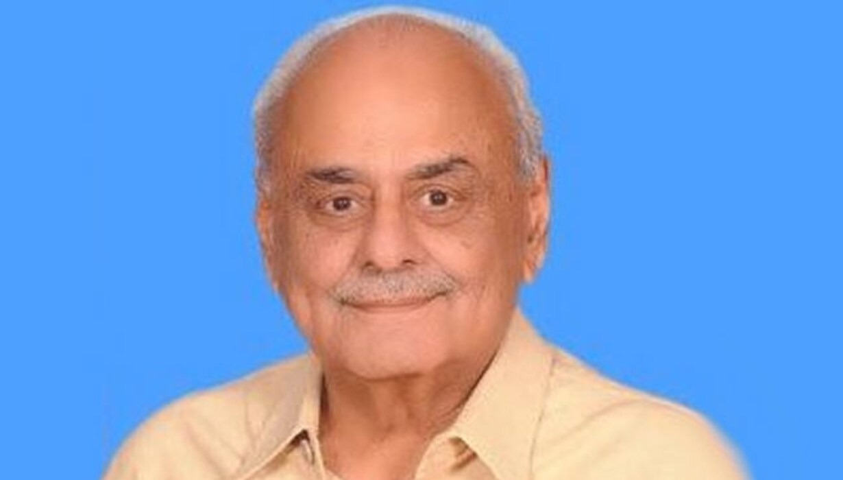 ಕಾಶ್ಮೀರ ಸಂಜಾತ ಇಜಾಝ್ ಅಹ್ಮದ್ನನ್ನು ಉಗ್ರ ಎಂದು ಘೋಷಿಸಿದ ಗೃಹಸಚಿವಾಲಯ