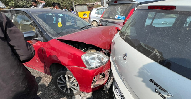 ಬೆಂಗಳೂರು ಕೆಂಪೇಗೌಡ ವಿಮಾನ ನಿಲ್ದಾಣದ ಬಳಿ ಸರಣಿ ಅಪಘಾತ: 9 ವಾಹನಗಳು ಜಖಂ