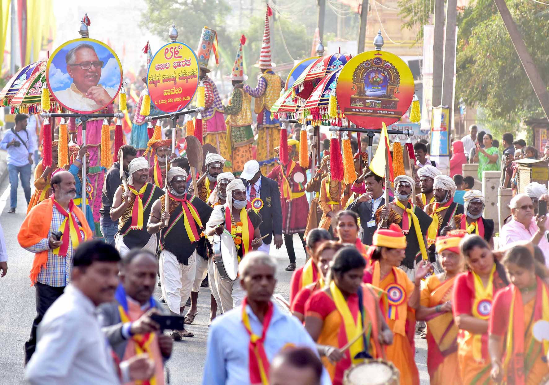 ಸಾಹಿತ್ಯ ಸಮ್ಮೇಳನದಲ್ಲಿ ಪುಸ್ತಕ ಮಾರಾಟಗಾರರಿಗೆ ನಷ್ಟ: ತಲೆನೋವಾದ ‘ಡಿಜಿಟಲ್ ಬ್ಯಾಂಕಿಂಗ್’..!