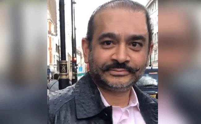 ನೀರವ್ ಮೋದಿ ಖಾತೆಯ ಹಣ ಬಿಡುಗಡೆ ಮಾಡಲು ಸಾಧ್ಯವಿಲ್ಲವೆಂದು ಕೋರ್ಟ್‌ಗೆ ತಿಳಿಸಿದ ಎರಡು ಬ್ಯಾಂಕ್‌ಗಳು