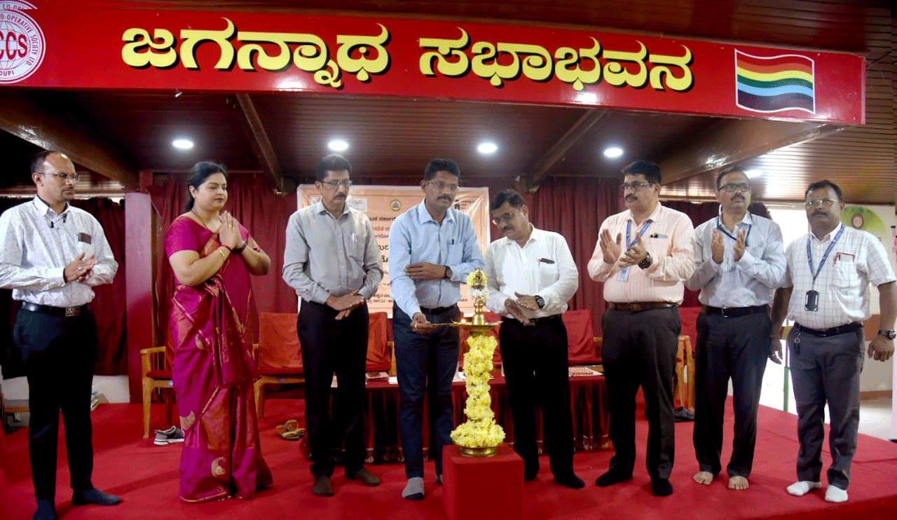 ವಿದೇಶಗಳಿಗೆ ತೆರಳುವ ವಲಸೆ ಕಾರ್ಮಿಕರಿಗೆ ತಮ್ಮ ಹಕ್ಕುಗಳ ಬಗ್ಗೆ ಅರಿವಿರಬೇಕು: ನಾಗರಾಜ್ ನಾಯಕ್