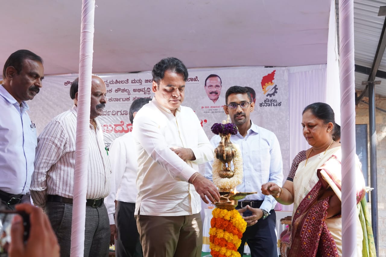 ಮಲ್ಲೇಶ್ವರಂನಲ್ಲಿ 10 ಲ್ಯಾಂಗ್ವೇಜ್ ಲ್ಯಾಬ್ ಸ್ಥಾಪನೆ: ಸಚಿವ ಡಾ.ಅಶ್ವತ್ಥ ನಾರಾಯಣ