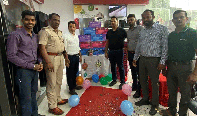 ‘ಪ್ರೀತಿ ಕಿಚನ್ ಅಪ್ಲಾಯನ್ಸಸ್’ನ ಪ್ರೆಶರ್ ಕುಕ್ಕರ್ ಮಾರುಕಟ್ಟೆಗೆ ಬಿಡುಗಡೆ