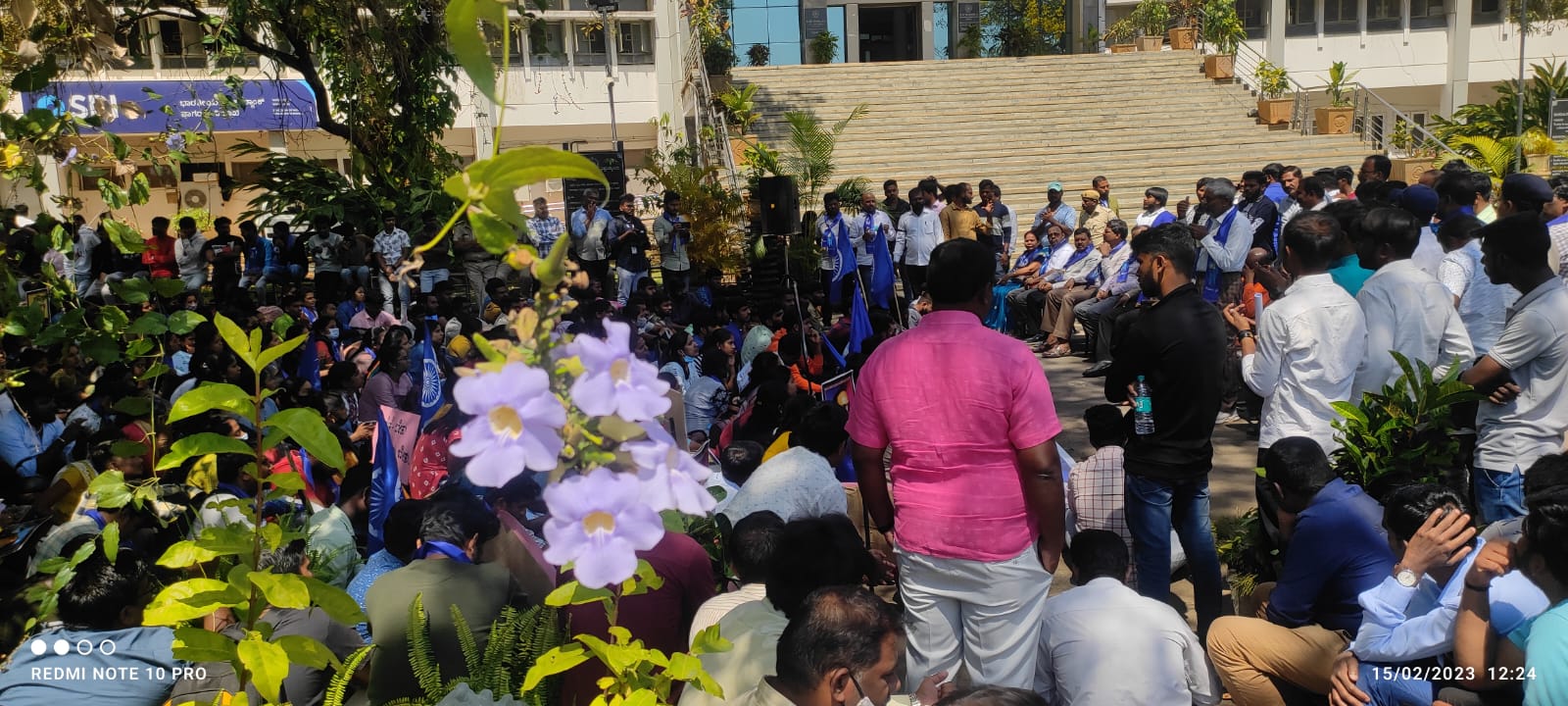 ಜೈನ್ ವಿವಿಯಲ್ಲಿ ಅಂಬೇಡ್ಕರ್ ಗೆ ಉದ್ದೇಶಪೂರ್ವಕವಾಗಿ ಅವಮಾನ: ಬೆಂಗಳೂರು ವಿವಿಯಲ್ಲಿ ವಿದ್ಯಾರ್ಥಿಗಳ ಪ್ರತಿಭಟನೆ