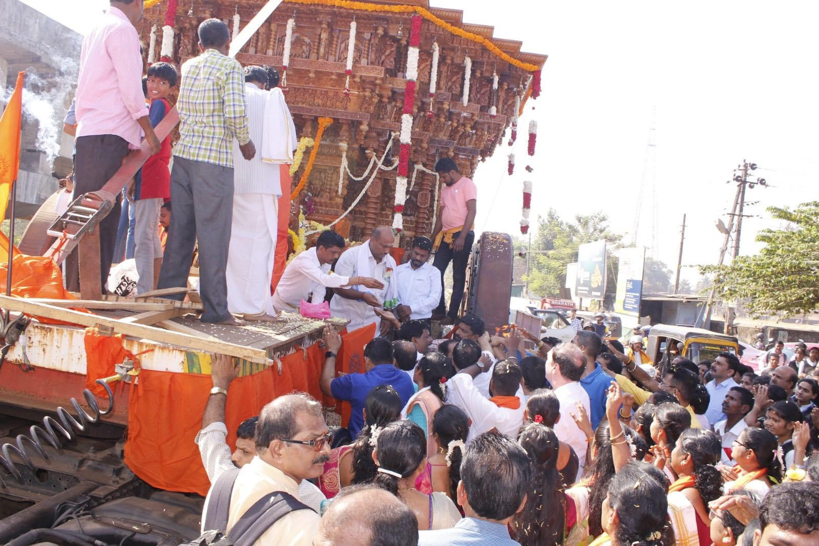 ಕೋಟೇಶ್ವರದಿಂದ ಕೊಲ್ಲೂರು ದೇವಸ್ಥಾನಕ್ಕೆ ನೂತನ ಬ್ರಹ್ಮರಥ