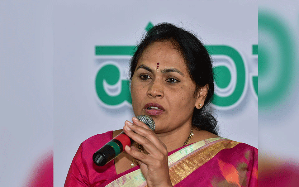 ಆ್ಯಸಿಡ್ ದಾಳಿಕೋರರಿಗೆ ಕಠಿಣ ಶಿಕ್ಷೆ ವಿಧಿಸಬೇಕು: ಕೇಂದ್ರ ಸಚಿವೆ ಶೋಭಾ ಕರಂದ್ಲಾಜೆ