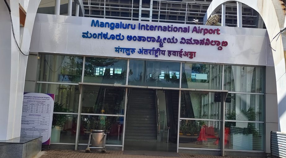 ಮಂಗಳೂರು ವಿಮಾನ ನಿಲ್ದಾಣದಲ್ಲಿ ಚಿನ್ನ ಅಕ್ರಮ ಸಾಗಾಟ ಪತ್ತೆ