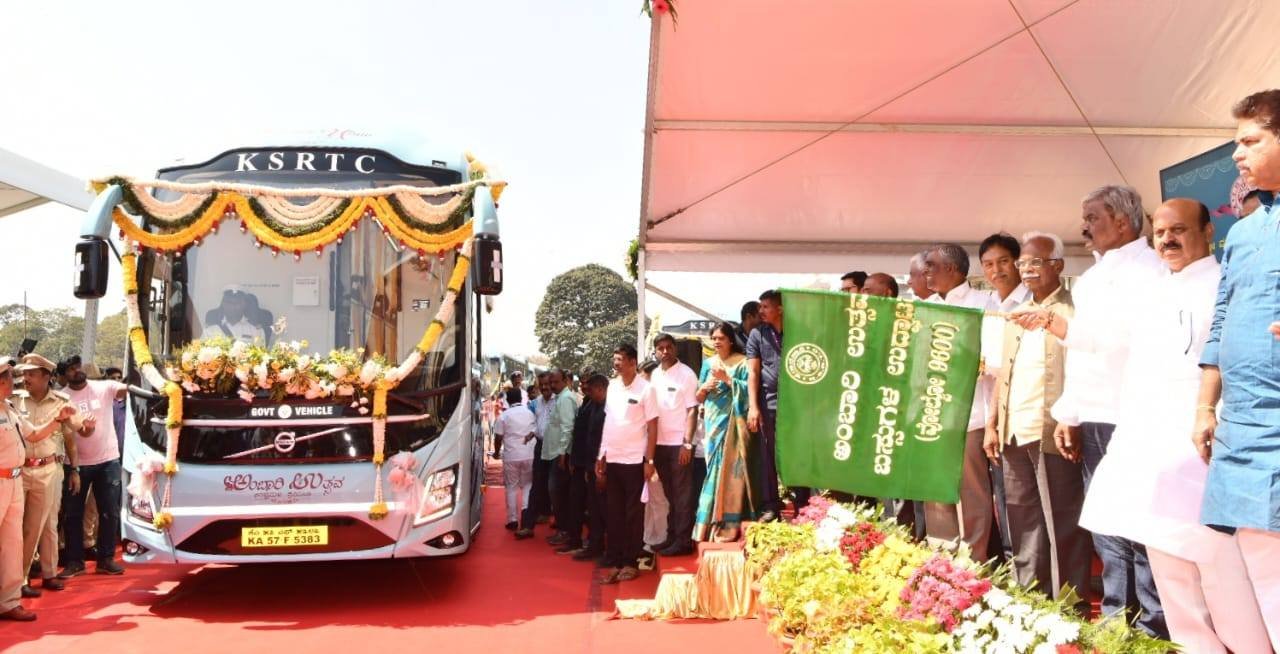 ಎಪ್ರಿಲ್ 1ರಿಂದ ದುಡಿಯುವ ಹೆಣ್ಣು ಮಕ್ಕಳಿಗೆ, ಶಾಲಾ ವಿದ್ಯಾರ್ಥಿನಿಯರಿಗೆ ಉಚಿತ ಬಸ್ ಪಾಸ್: ಸಿಎಂ ಬೊಮ್ಮಾಯಿ