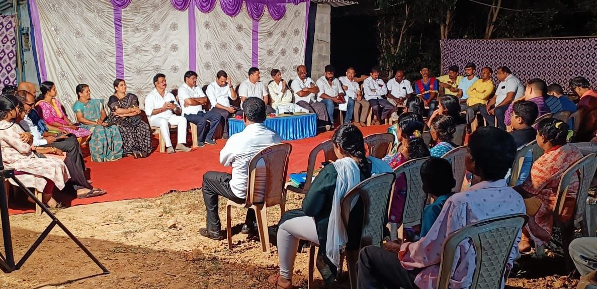 ತೆಂಕನಿಡಿಯೂರು ಗ್ರಾಮೀಣ ಕಾಂಗ್ರೆಸ್ ಕಾರ್ಯಕರ್ತರ ಸಭೆ