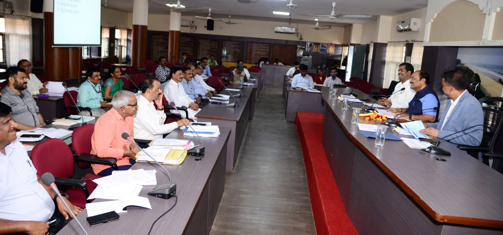 ತುಳು ಅಕಾಡಮಿ ಭವನದ ಕಾಮಗಾರಿಗೆ ವೇಗ ನೀಡಲು ಡಾ. ಸಿ. ಸೋಮಶೇಖರ್ ಸೂಚನೆ