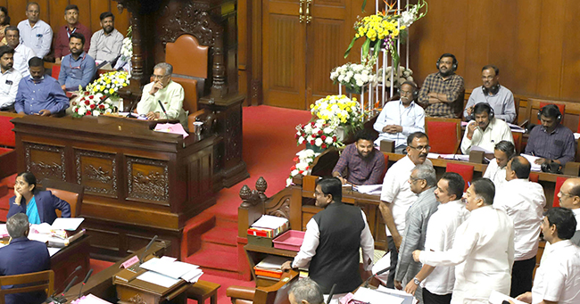 ಕಾಂಗ್ರೆಸ್ ಯೋಜನೆಗಳಿಗೆ ಮರು ನಾಮಕರಣ ಮಾಡುತ್ತಿರುವ ಬಿಜೆಪಿ ಸರಕಾರ: ಪರಿಷತ್ತಿನಲ್ಲಿ ಜಟಾಪಟಿ