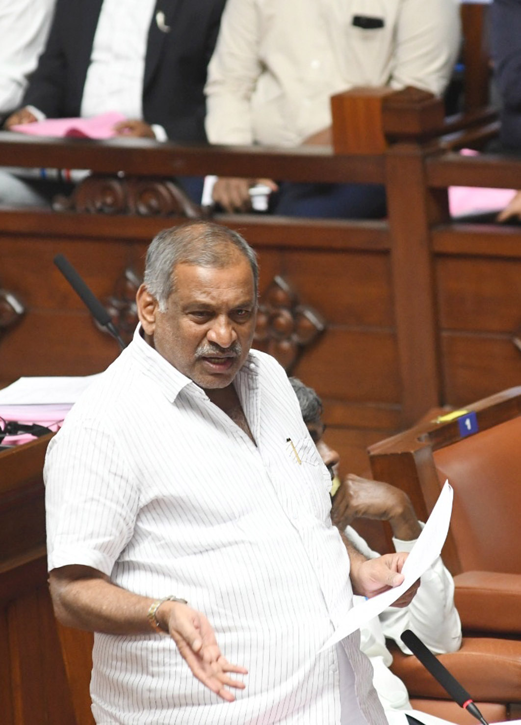 ವನ್ಯಮೃಗಗಳು ಜನ ವಸತಿ ಪ್ರದೇಶಗಳಿಗೆ ಬರದಂತೆ ತಡೆಯಲು ಕ್ರಮ: ಸಚಿವ ಜೆ.ಸಿ.ಮಾಧುಸ್ವಾಮಿ