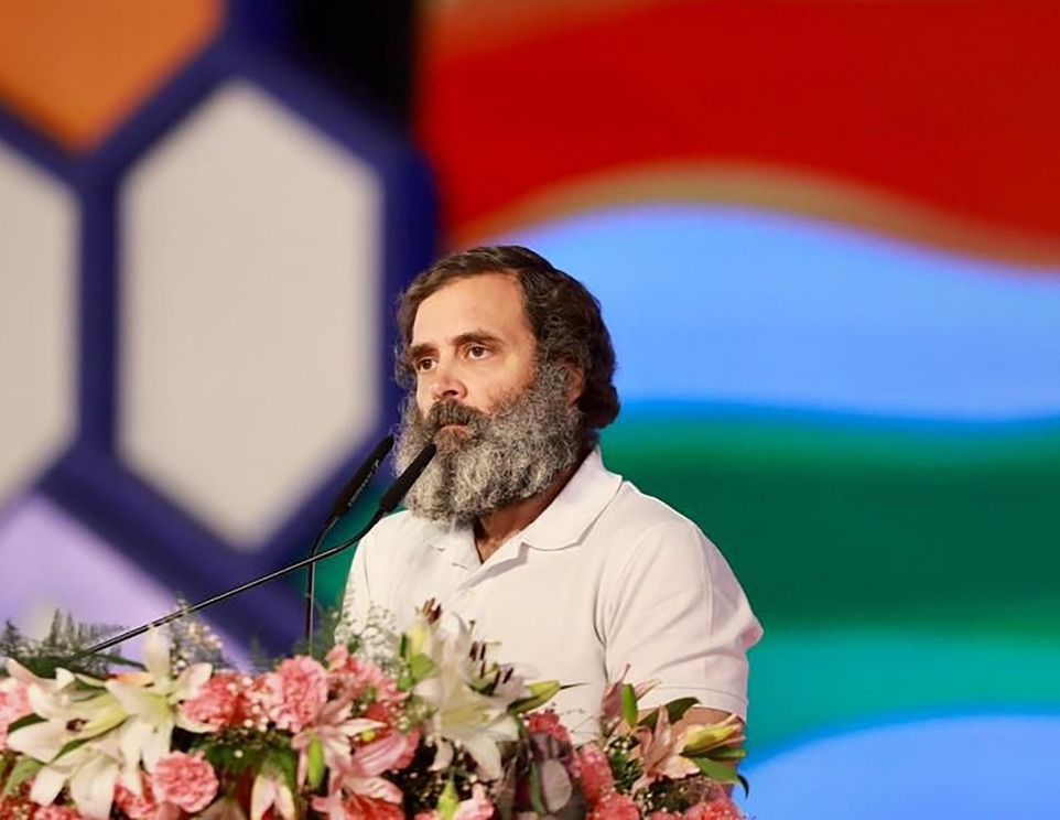 ಪ್ರಧಾನಿ ಮೋದಿ, ಉದ್ಯಮಿ ಅದಾನಿ ಒಂದೇ: ರಾಹುಲ್ ಗಾಂಧಿ