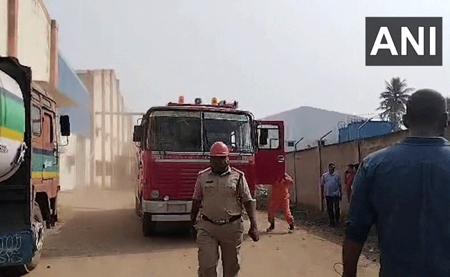 ತೈಲ ಫ್ಯಾಕ್ಟರಿಯ ಟ್ಯಾಂಕರ್‌ ಸ್ವಚ್ಛಗೊಳಿಸುವ ವೇಳೆ ಉಸಿರುಗಟ್ಟಿ 7 ಕಾರ್ಮಿಕರು ಸಾವು