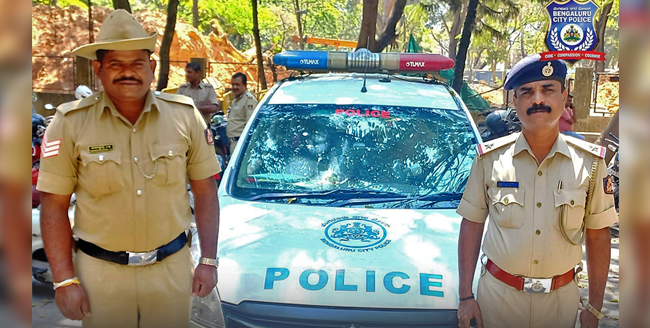 ಬೆಂಗಳೂರು: ವಿಷ ಸೇವಿಸಿ ಆತ್ಮಹತ್ಯೆಗೆ ಯತ್ನಿಸಿದ್ದ ಮಹಿಳೆಯ ರಕ್ಷಣೆ ಮಾಡಿದ ಪೊಲೀಸರು