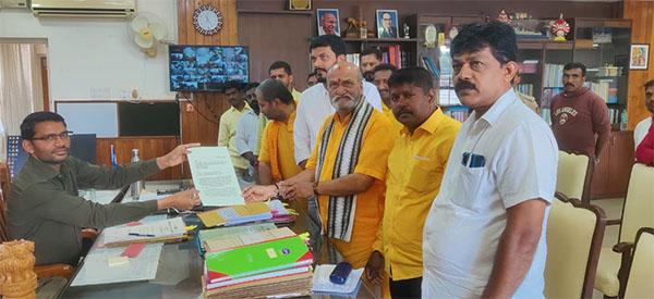 ಹೆಬ್ರಿಯ ಶಿವಪುರದಲ್ಲಿ 67 ಎಕರೆ ಬೇನಾಮಿ ಆಸ್ತಿ ಖರೀದಿ: ಸಮಗ್ರ ತನಿಖೆಗೆ ಪ್ರಮೋದ್ ಮುತಾಲಿಕ್‌ರಿಂದ ಡಿಸಿಗೆ ಮನವಿ