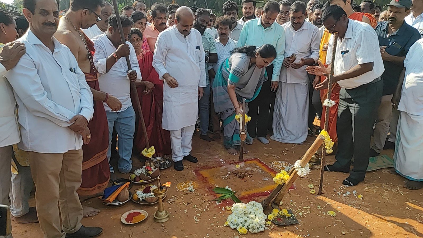 ಕರಾವಳಿ ಜಂಕ್ಷನ್-ಮಲ್ಪೆವರೆಗಿನ ಚತುಷ್ಪಥ ರಸ್ತೆ ಕಾಮಗಾರಿಗೆ ಚಾಲನೆ