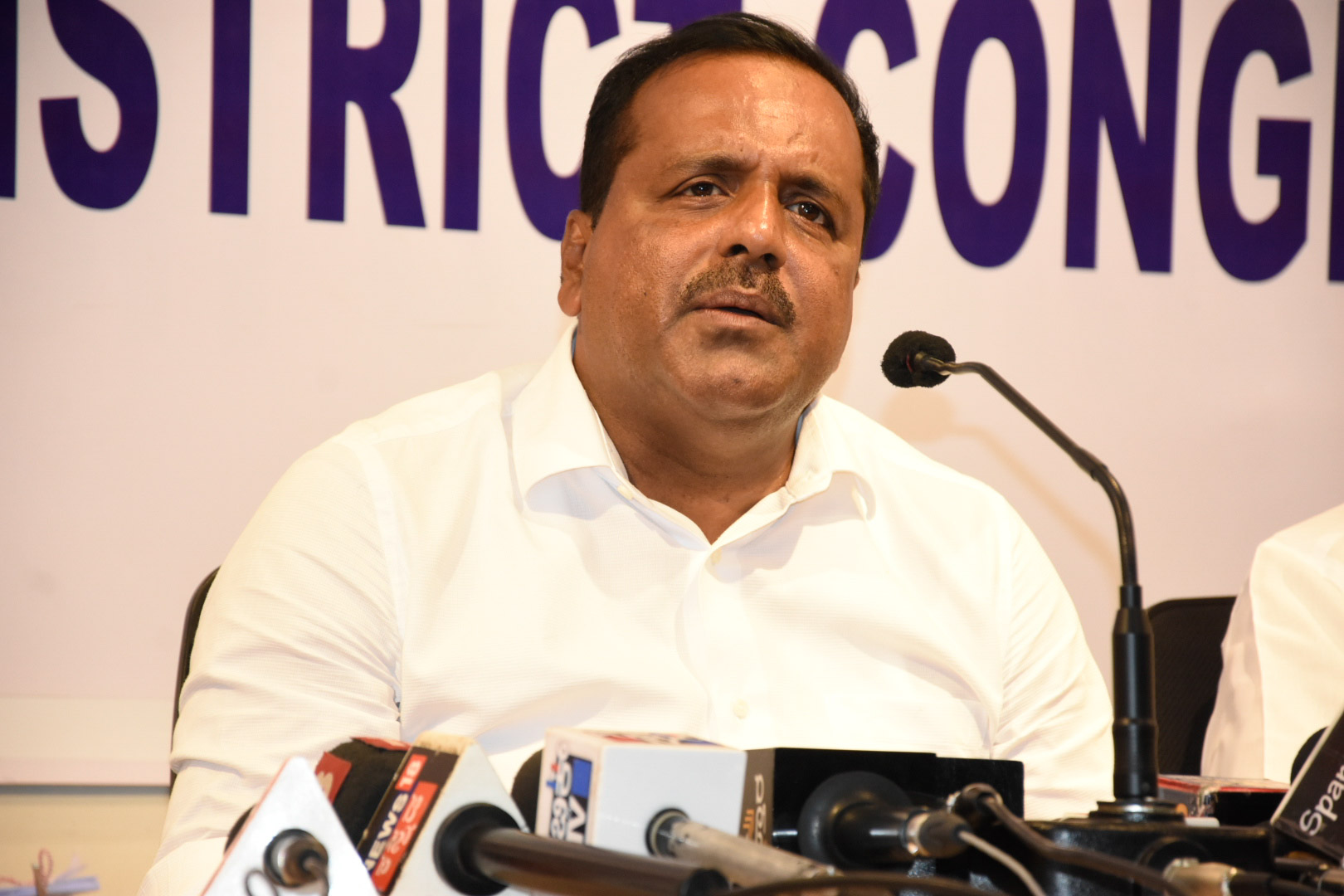 ಉಳ್ಳಾಲ ದರ್ಗಾ ಆಡಳಿತ ಮಂಡಳಿ ವಿಚಾರದಲ್ಲಿ ಹಸ್ತಕ್ಷೇಪ ಮಾಡಿಲ್ಲ: ಯು.ಟಿ ಖಾದರ್ ಸ್ಪಷ್ಟನೆ ಉಳ್ಳಾಲ ದರ್ಗಾ ಆಡಳಿತ ಮಂಡಳಿ ವಿಚಾರದಲ್ಲಿ ಹಸ್ತಕ್ಷೇಪ ಮಾಡಿಲ್ಲ: ಯು.ಟಿ ಖಾದರ್ ಸ್ಪಷ್ಟನೆ